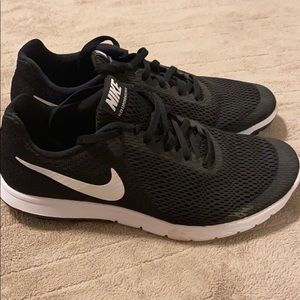 Nike gym shoes FLEX EXPERIENCE RN6